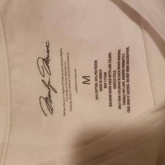 Womens tee - Picture 4 of 4